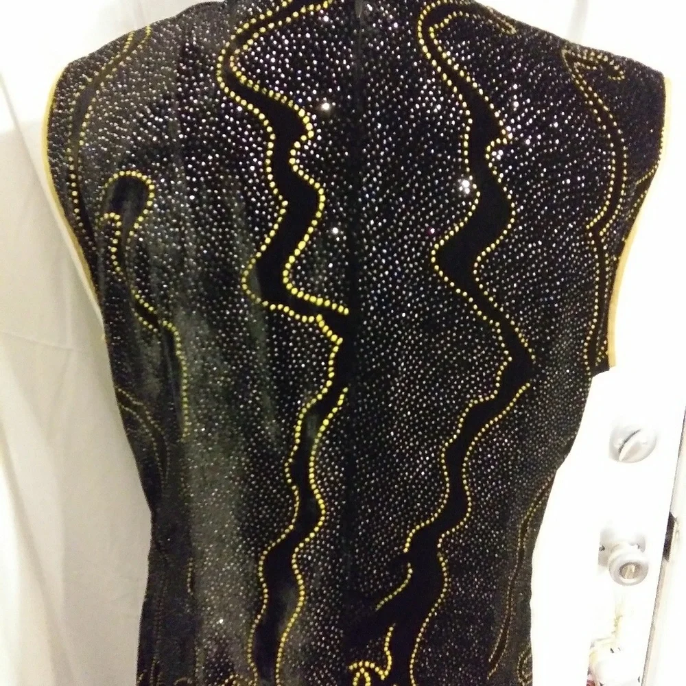 Dress - Picture 3 of 7